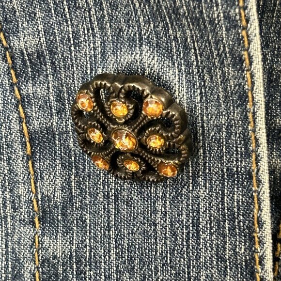 CAbi Denim Cowgirl Jacket Sz M Y2K Rivet Back Snap Front Decorative Buttons - Picture 5 of 9